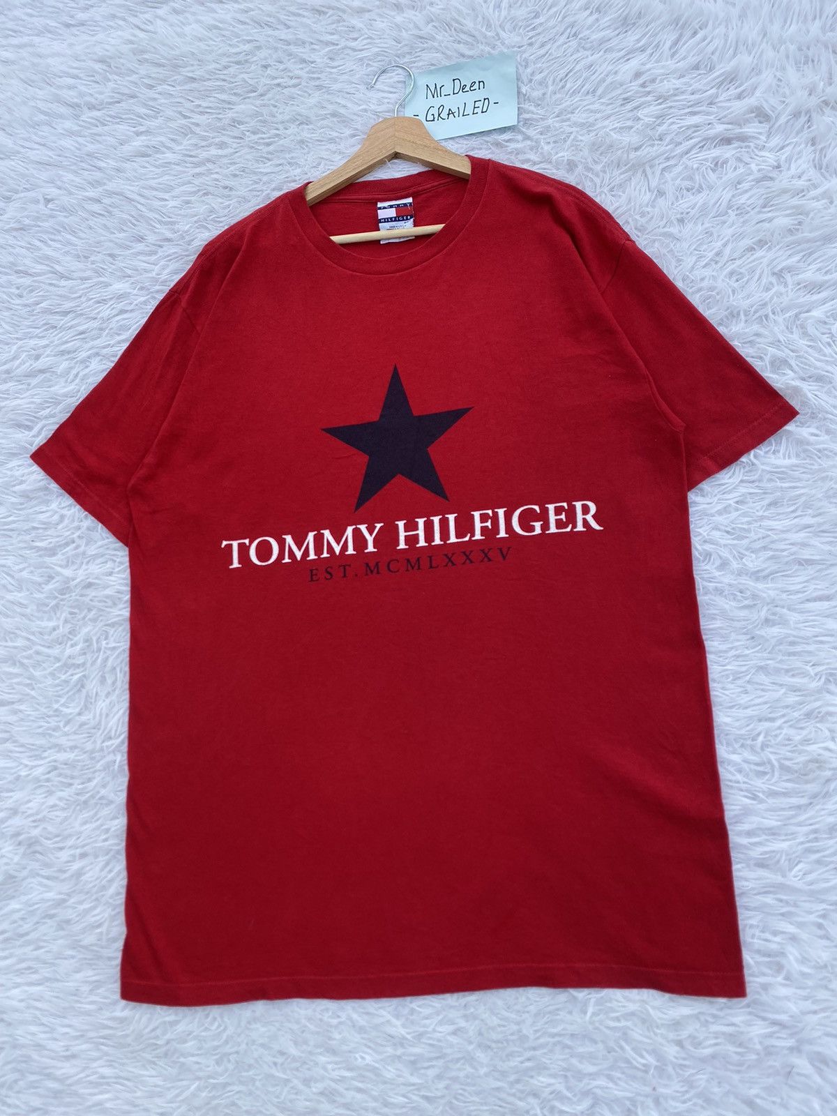 Tommy Hilfiger Rare Vintage Tommy Hilfiger Big Logo Spellout Tshirt Size US L / EU 52-54 / 3 - 4 Thumbnail