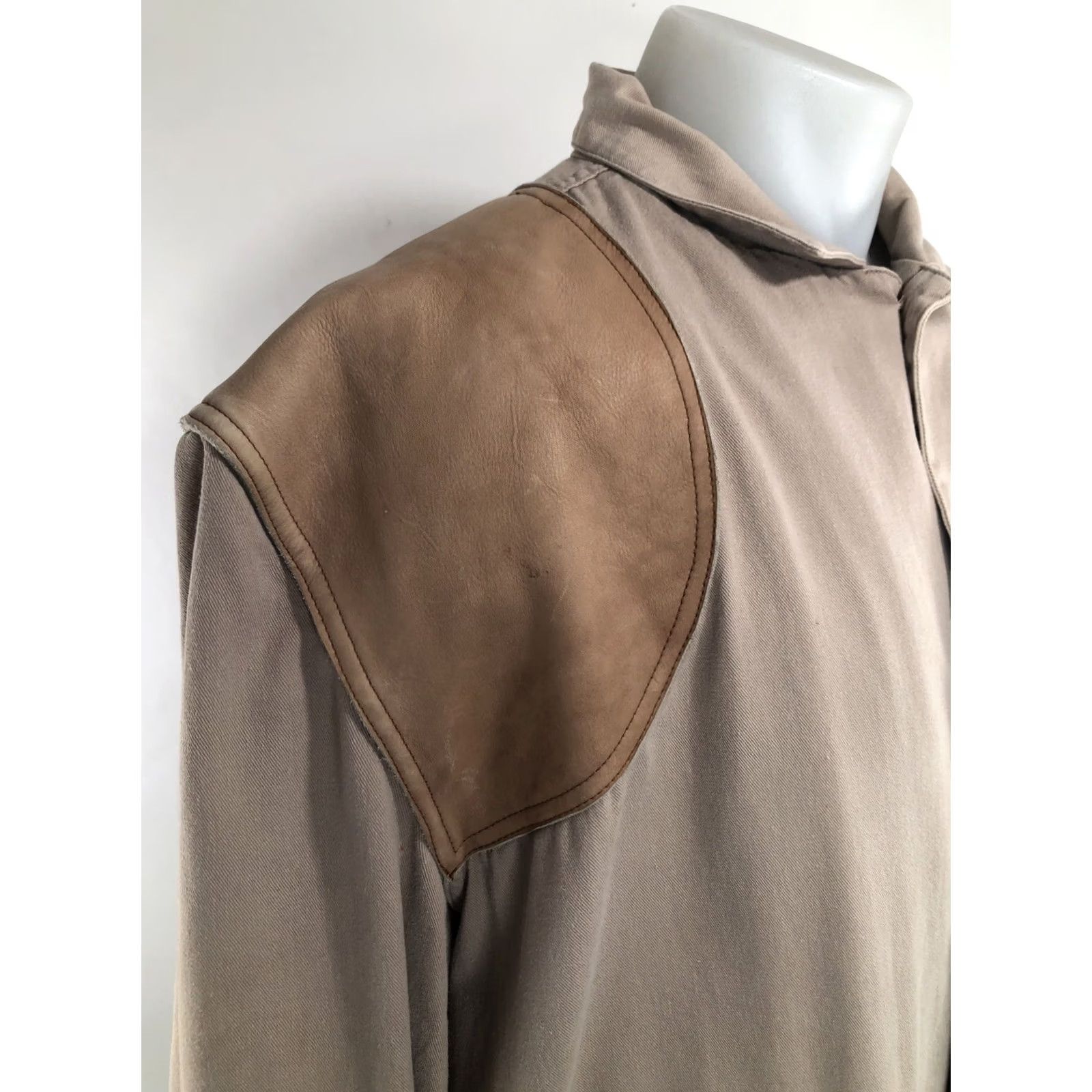 Banana Republic BANANA REPUBLIC Jacket Vintage Leather Ranch Hunting XL 2XL Men Light Brown Padded Field Chore Barn Shirt? Size US XL / EU 56 / 4 - 3 Thumbnail
