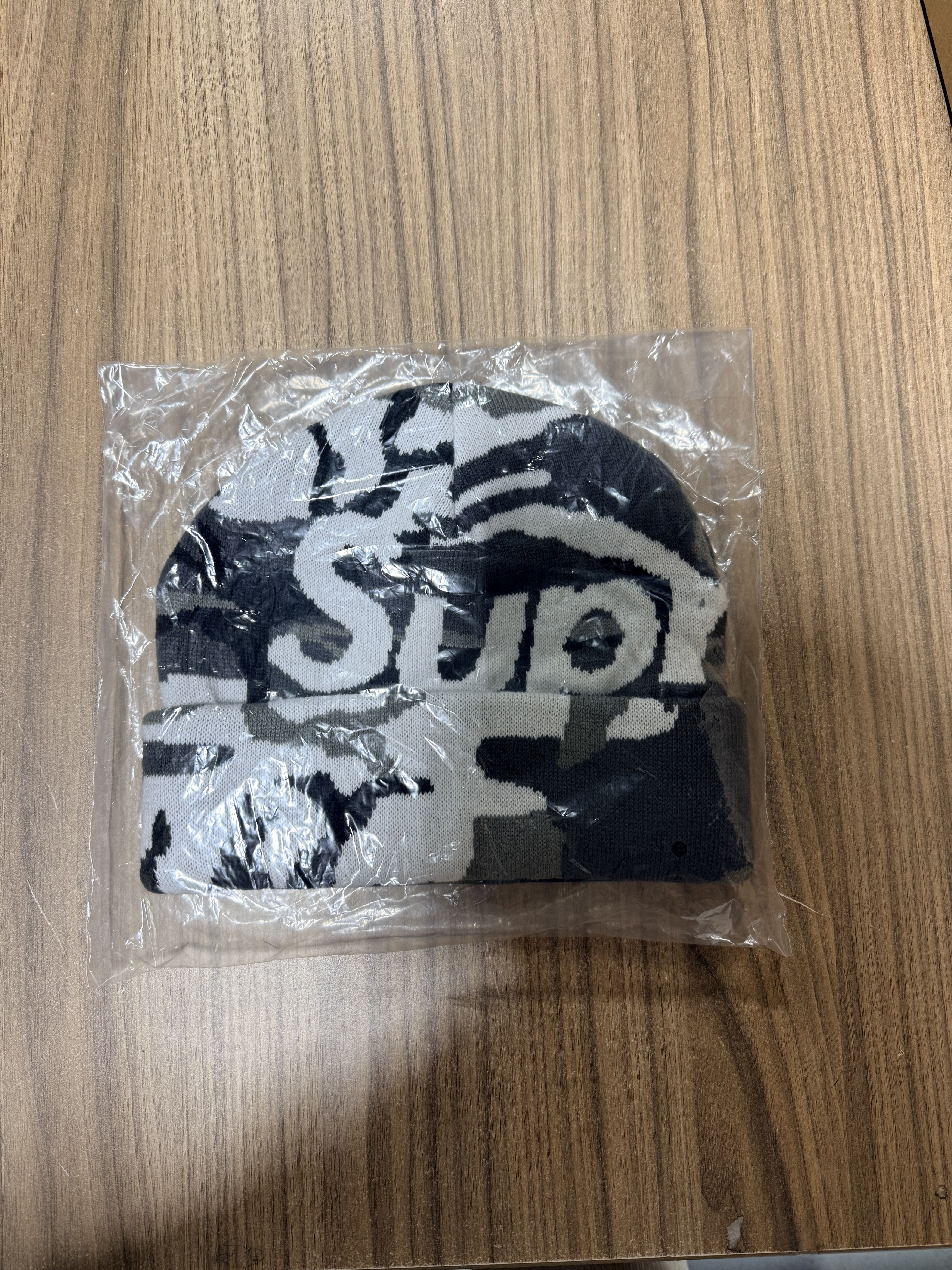 Supreme Supreme Camo Big Logo Beanie Snow Camo size adjustable Size ONE SIZE - 3 Thumbnail
