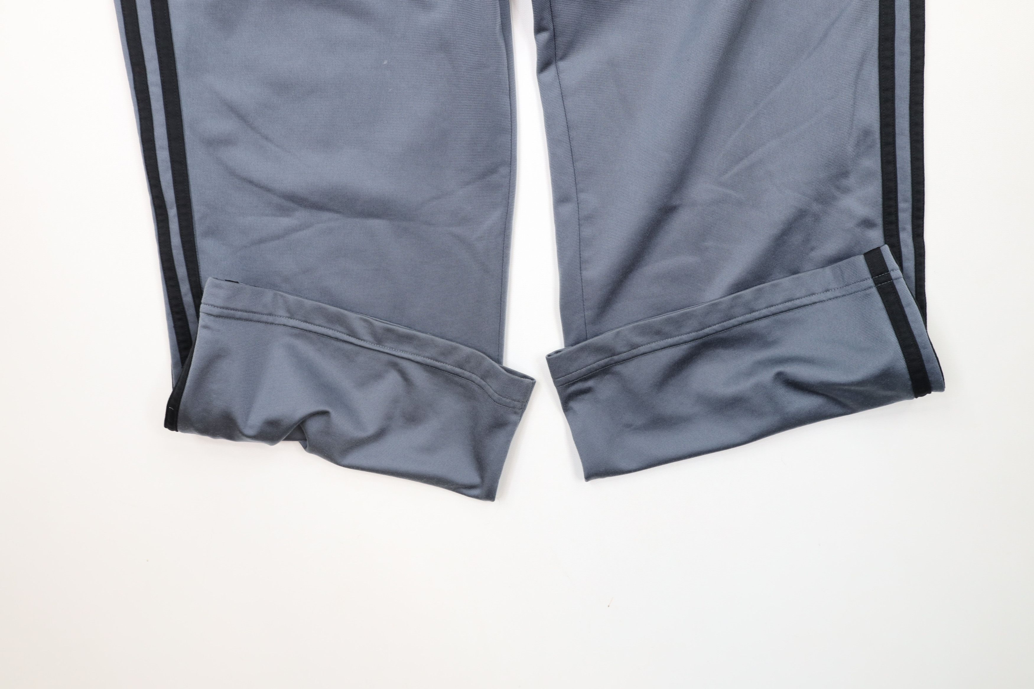 Vintage Vintage Y2K Adidas Striped Wide Leg Sweatpants Pants Gray Size US 34 / EU 50 - 5 Thumbnail