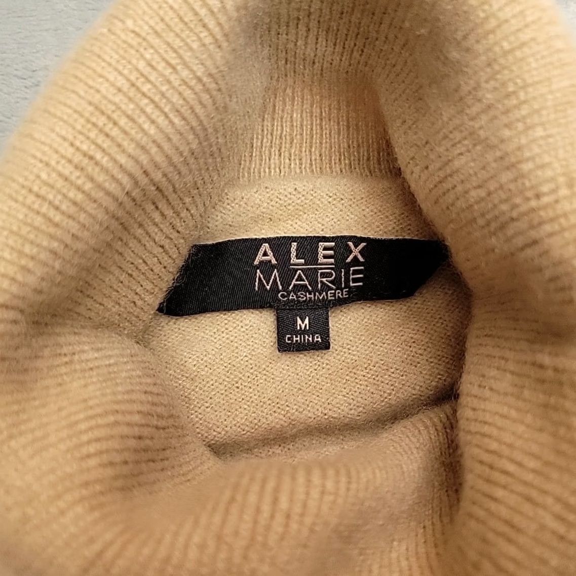 Vintage Alex Marie Turtleneck Sweater Womens Medium Tan Beige Cashmere Knit Luxury Soft Size M / US 6-8 / IT 42-44 - 4 Thumbnail
