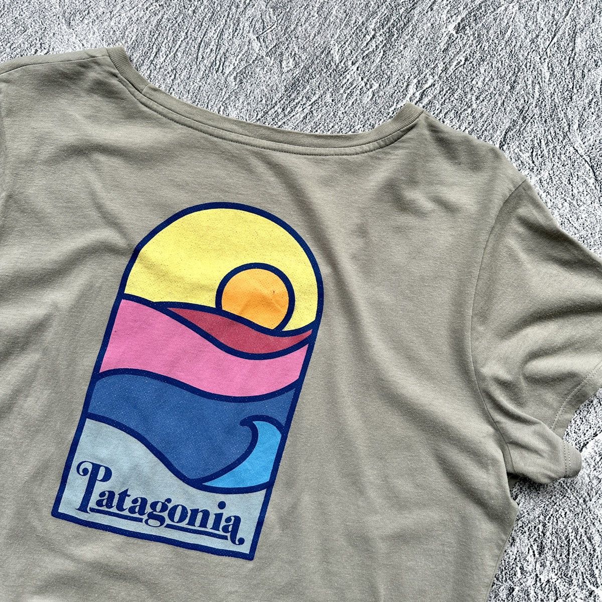 Patagonia Women’s Patagonia T-Shirts Big Logo Gray Size: XL Size XL / US 12-14 / IT 48-50 - 3 Thumbnail