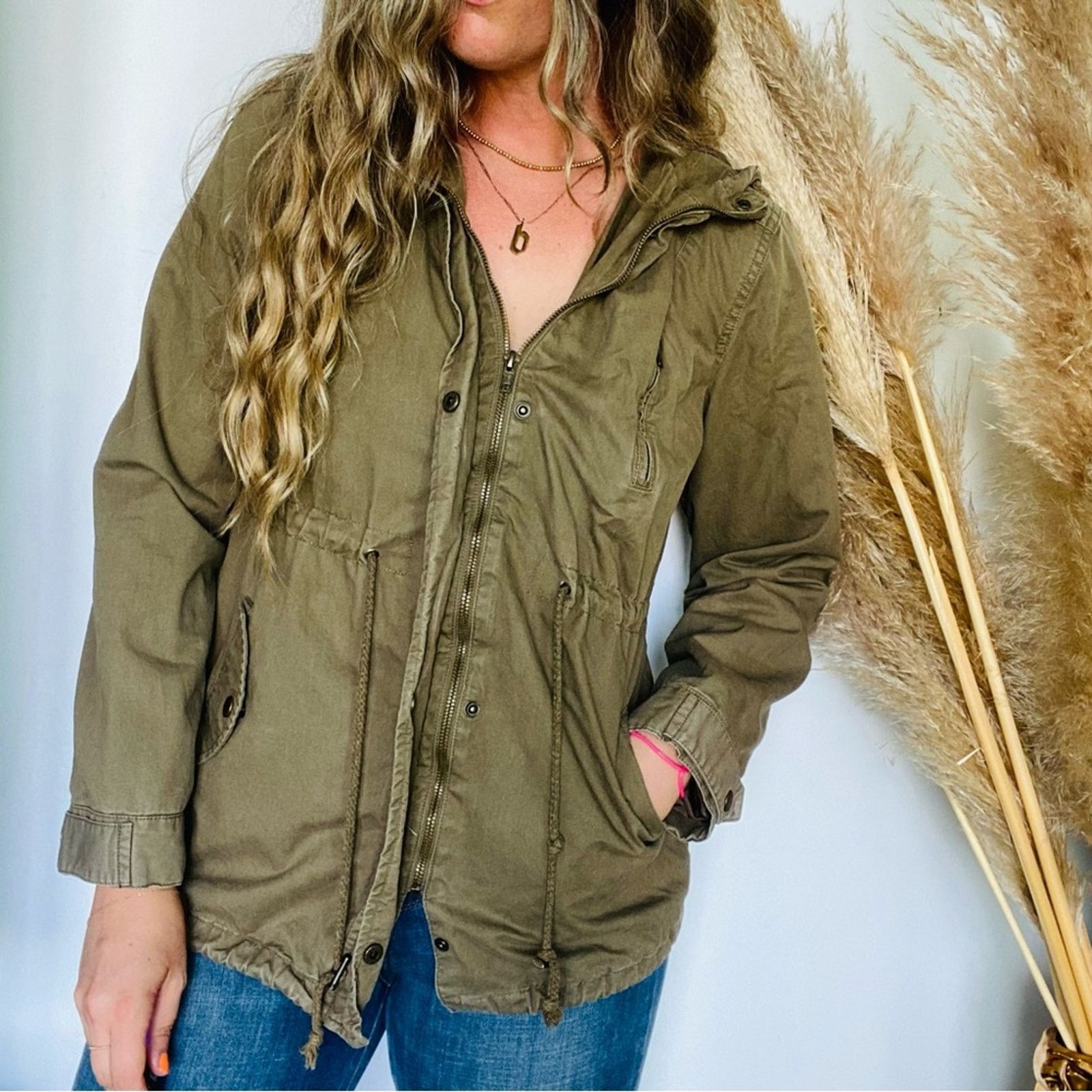 Urban Outfitters UO URBAN Olive Green Khaki Anorak Hooded Zip Tie Jacket Coat Size L / US 10 / IT 46 - 3 Thumbnail