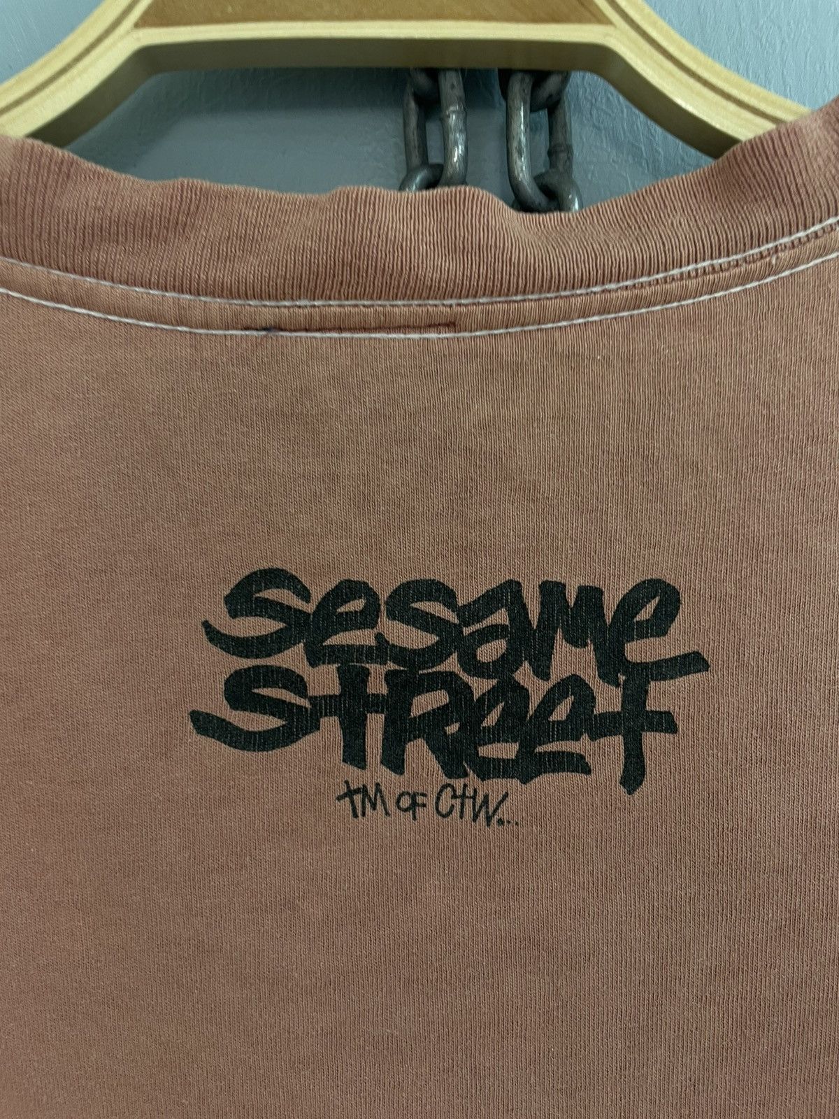 Cartoon Network Vintage 90s Sesame Street sun faded t shirt Size US L / EU 52-54 / 3 - 9 Thumbnail
