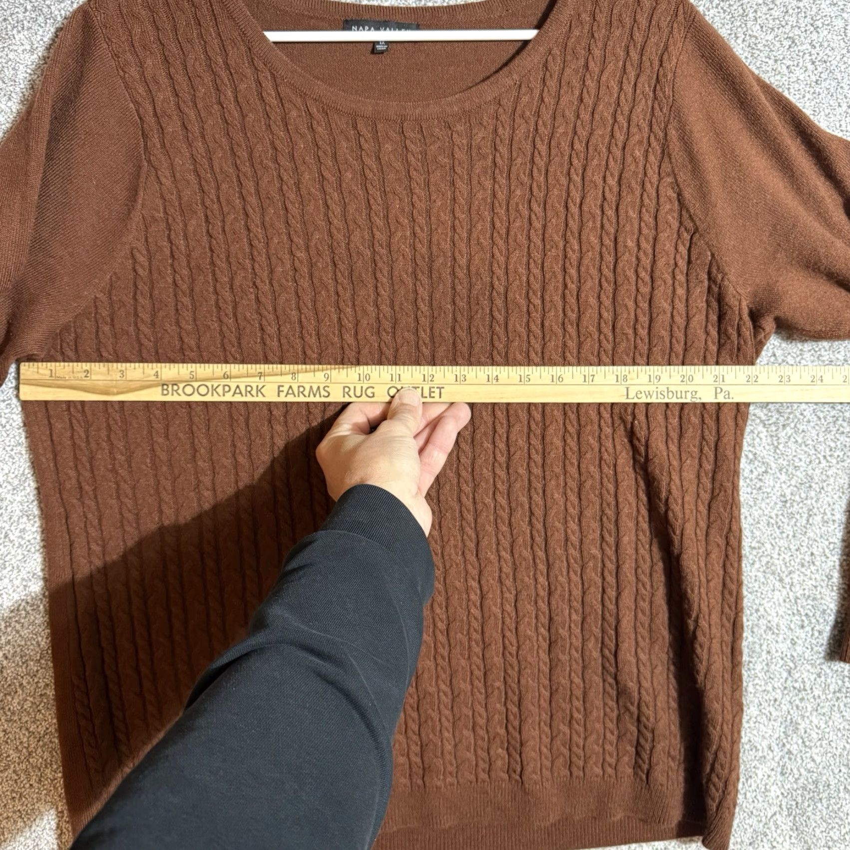 Vintage VINTAGE Grandpa Sweater Womens 1X Plus Size Cable Knit Cozy Warm Lagenlook Earthy 2010s Napa Valley Brown Acrylic Knit Pullover Round Neck Long Sleeve Size XL / US 12-14 / IT 48-50 - 3 Thumbnail