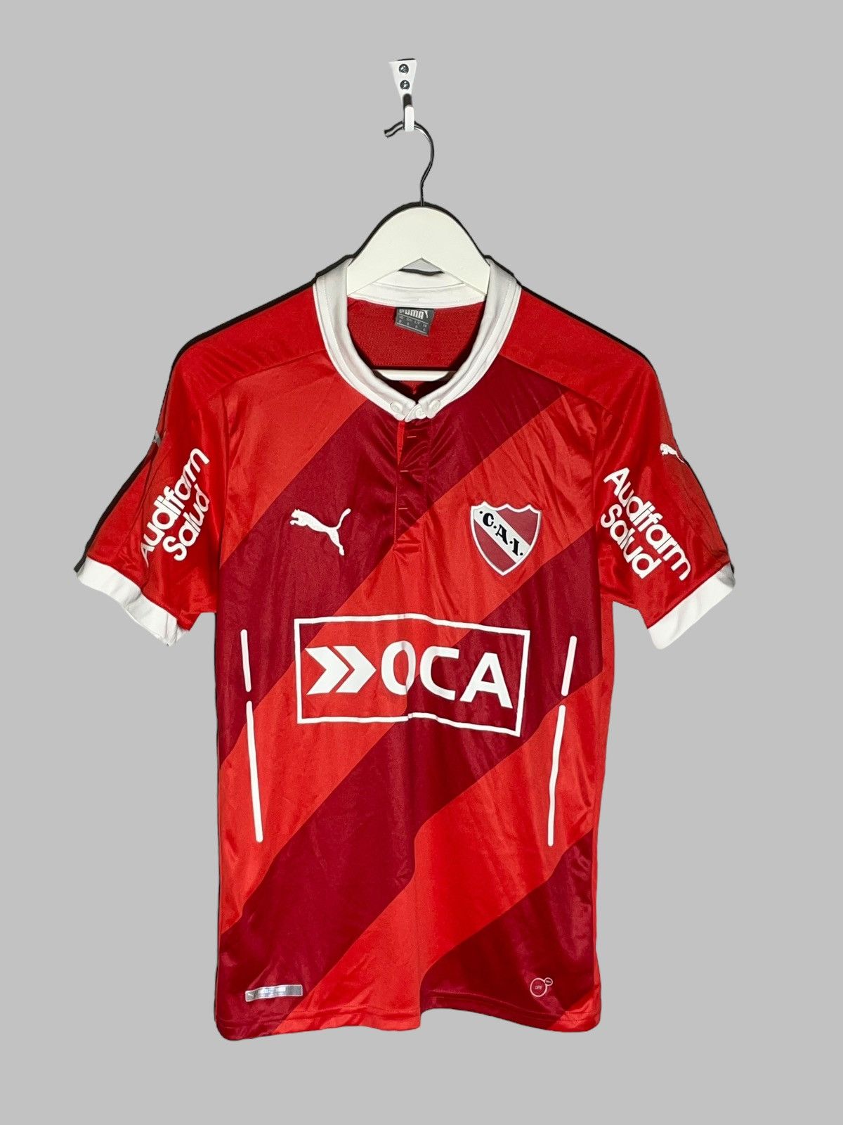 Puma Independiente Puma 2015/16 Home Football Shirt Soccer Jersey Size US S / EU 44-46 / 1 - 1 Thumbnail