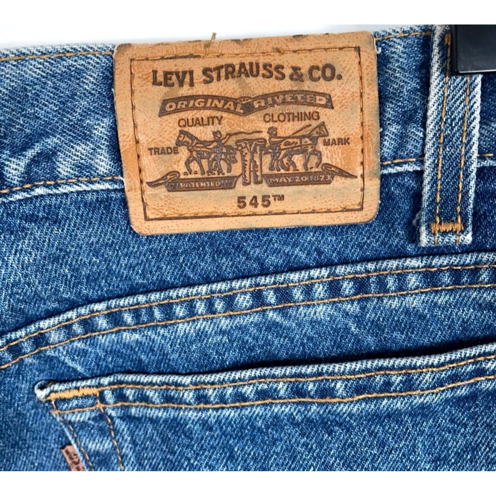 Levi's VINTAGE Levi's Jeans Loose Fit 34 x 32 Blue Denim Brown Tab 90s VTG Mens Straight Baggy 1999 Size US 34 / EU 50 - 3 Thumbnail