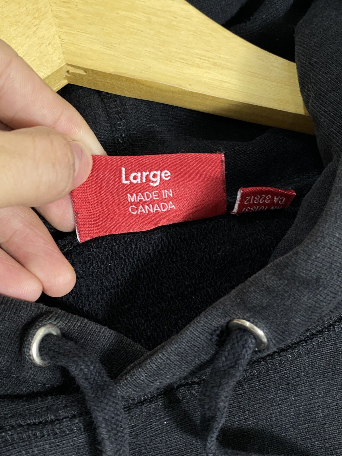Supreme supreme hoodie astronout safety Size US L / EU 52-54 / 3 - 5 Thumbnail