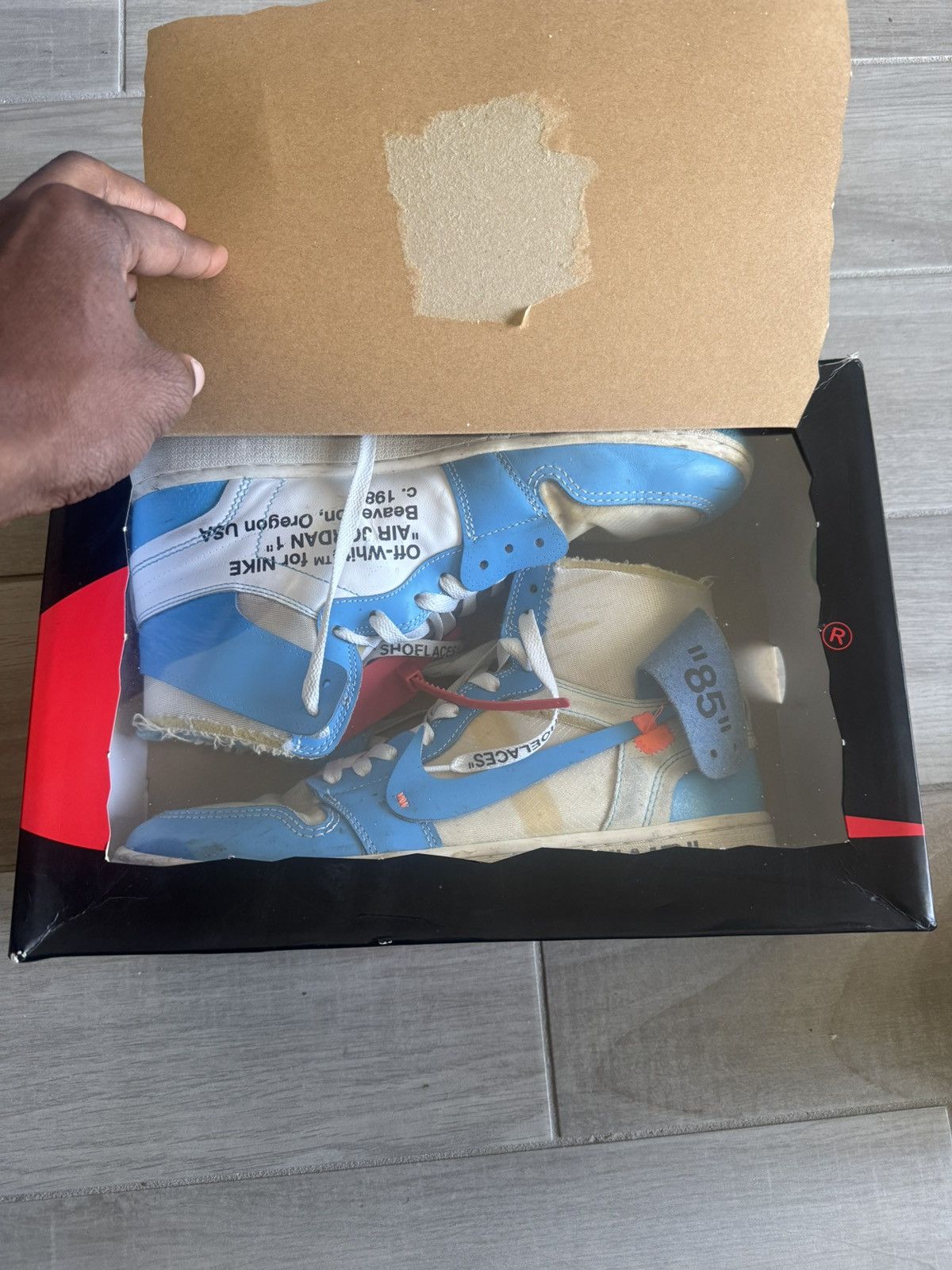 Nike Off white 1 Jordan UNC Size US 11 / EU 44 - 14 Thumbnail