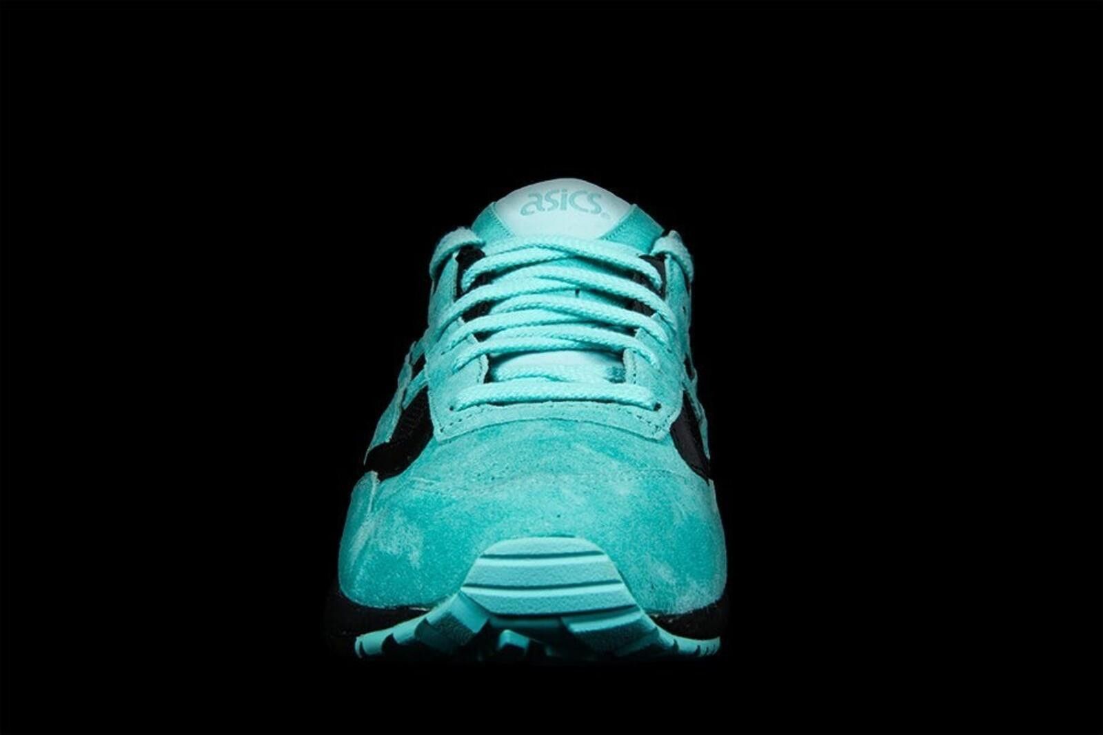Asics ASICS Gel-Saga Diamond Supply Co x Ronnie Fieg Size US 9 / EU 42 - 3 Thumbnail