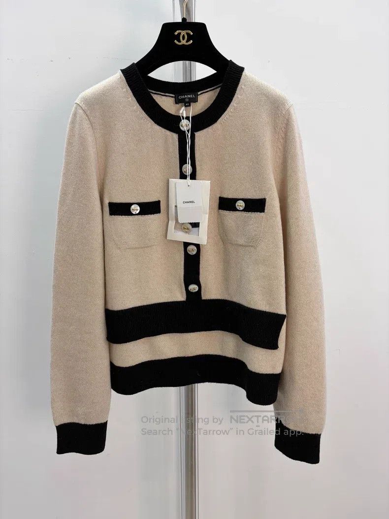 Chanel Chanel Autumn and winter show beige and black fake two-pie Size M / US 6-8 / IT 42-44 - 1 Thumbnail
