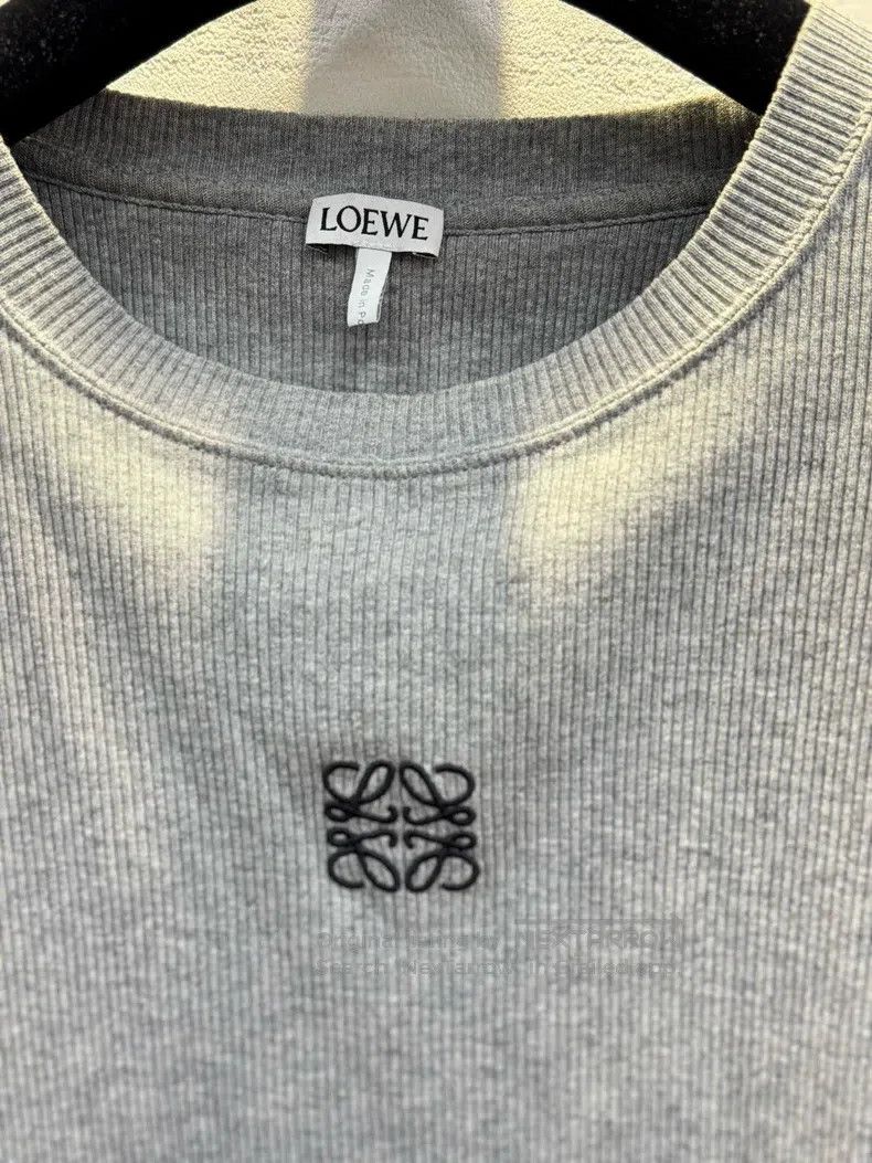 Loewe Loewe Grey Long Sleeve Top with Front Embroidered Logo Size XS / US 0-2 / IT 36-38 - 3 Thumbnail