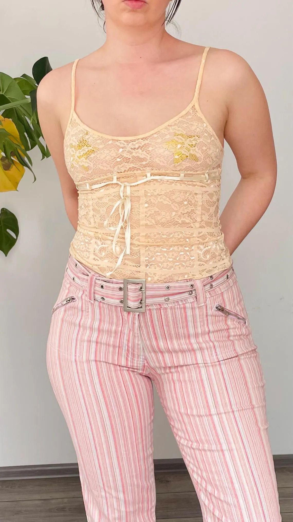 Vintage Vintage Intimissimi Lace Cami Size S / US 4 / IT 40 - 1 Thumbnail
