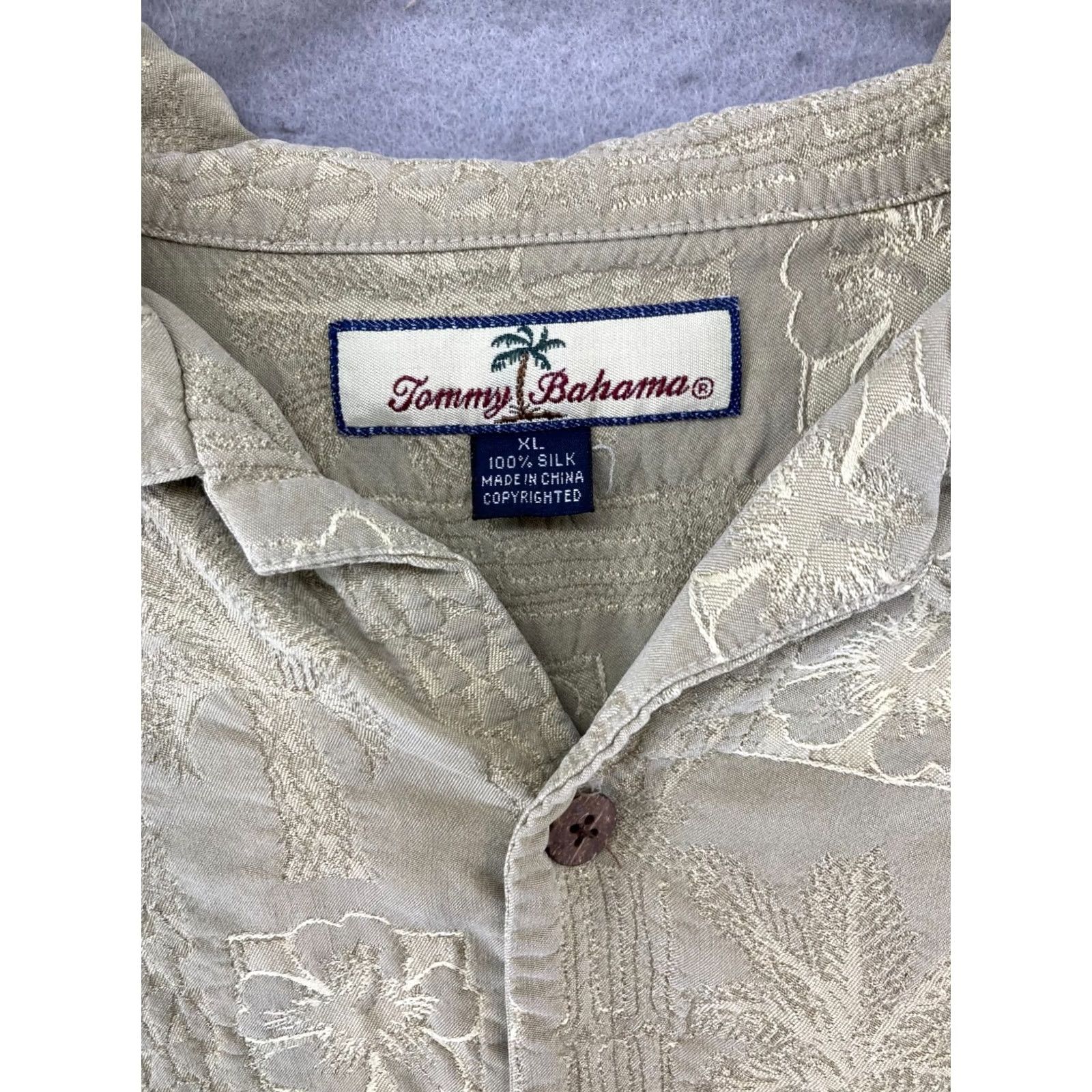 Tommy Bahama VINTAGE Tommy Bahama Shirt Mens XL Silk Floral Beach Size US XL / EU 56 / 4 - 5 Thumbnail