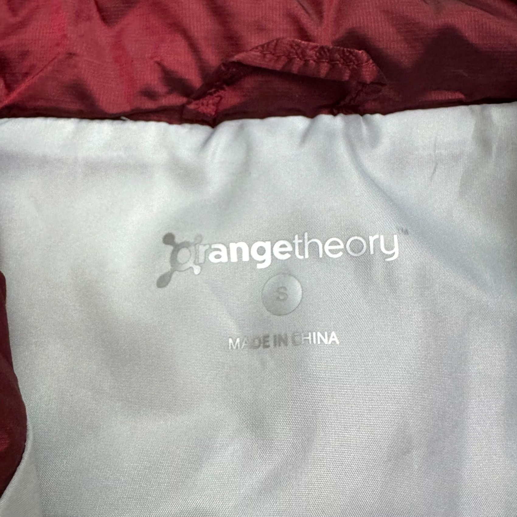 Alife Orangetheory Vest Quilted Puffer Red Womens Small Sleeveless Activewear Casual Outdoor Sports Athleisure Zip Full Zip Pockets Size S / US 4 / IT 40 - 6 Thumbnail