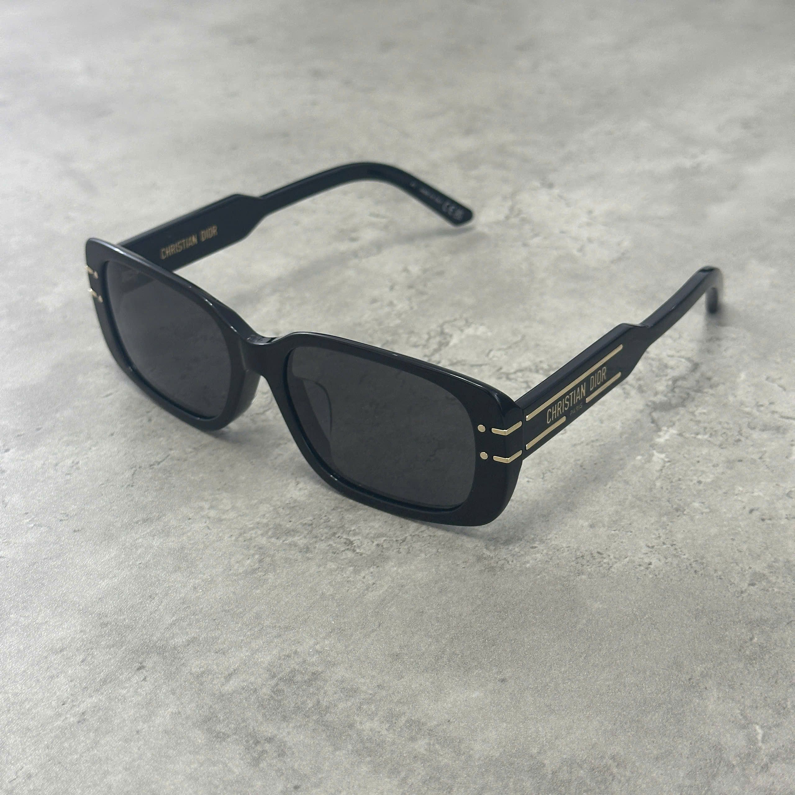 Dior DIOR DIORSIGNATURE S12F 10A0 Sunglasses Size ONE SIZE - 1 Thumbnail