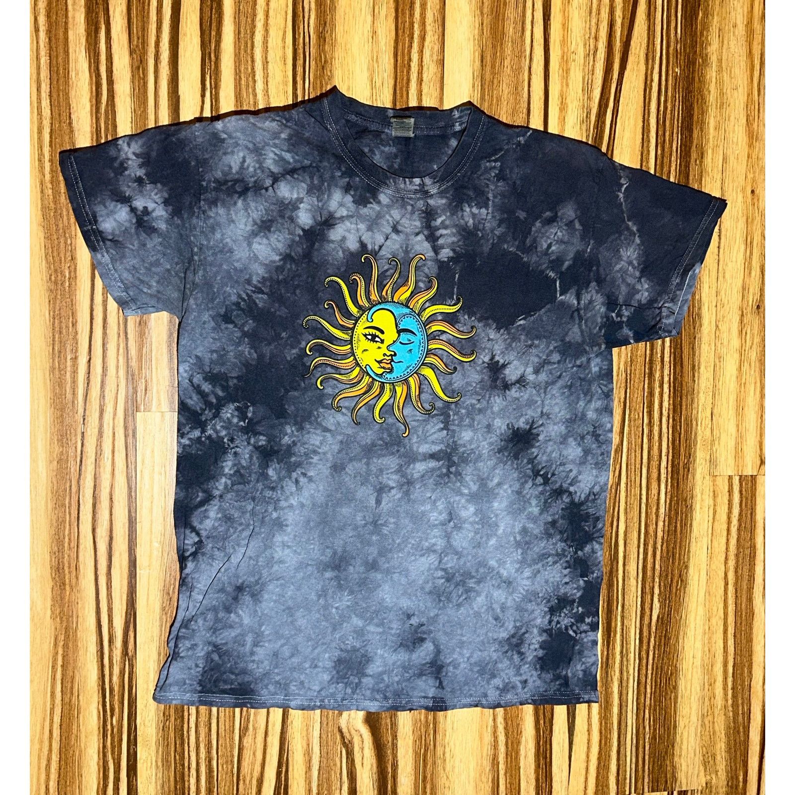 Gildan Sun And Moon Gray Tie Dye Tshirt Size Large Size US L / EU 52-54 / 3 - 1 Thumbnail