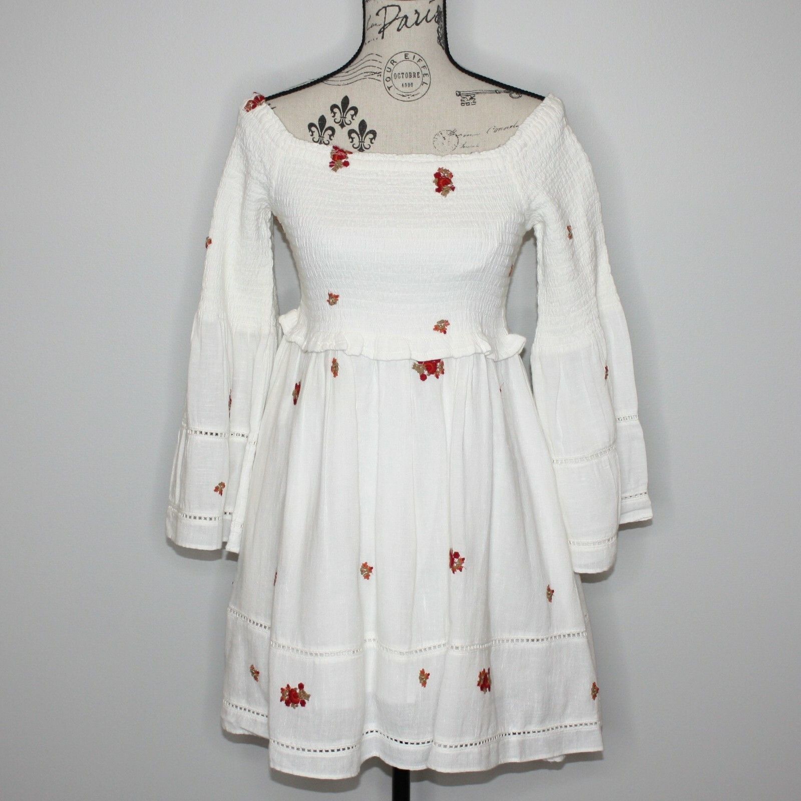 Free People Counting Daisies Embroidered Off the Shoulder Dress $148 Size M / US 6-8 / IT 42-44 - 13 Thumbnail