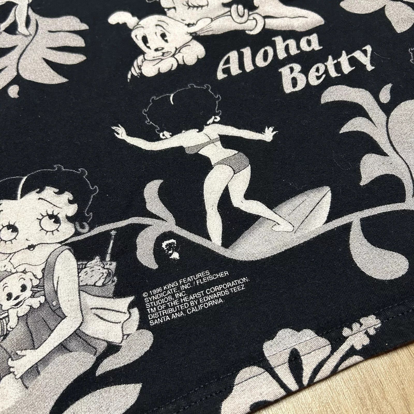 Vintage Vintage 1998 Aloha Betty Boop Hawaii Surfing Size US XL / EU 56 / 4 - 2 Thumbnail