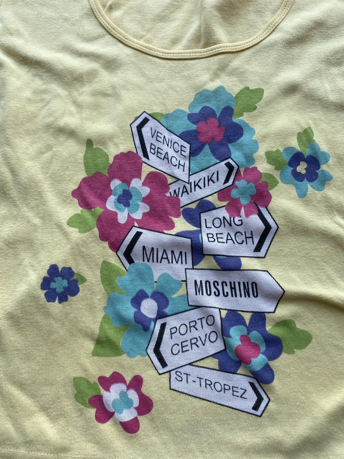 Designer × Love Moschino × Vintage 90s🔥 Love Moschino Tourism Yellow Sexy Top Tee Women M Emo Size M / US 6-8 / IT 42-44 - 2 Thumbnail