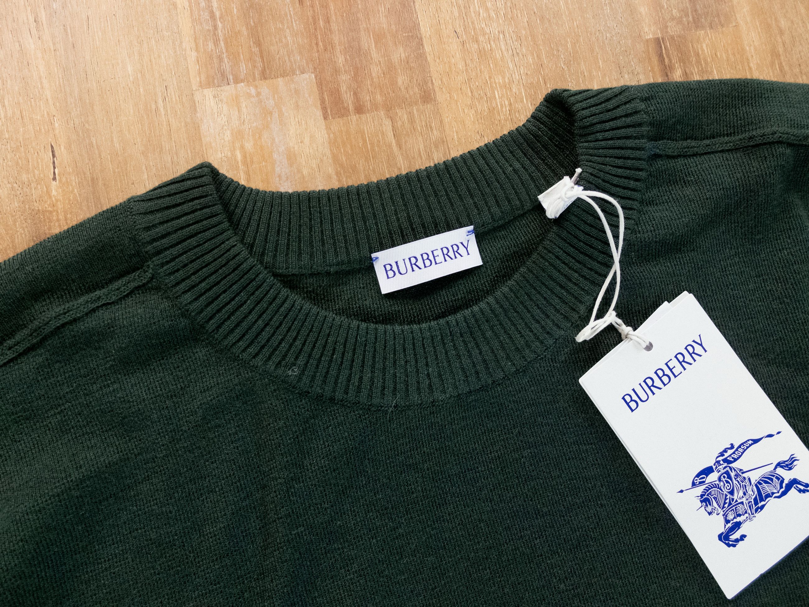 Burberry BURBERRY solid ivy green straight fit wool sweater Medium Size US M / EU 48-50 / 2 - 7 Thumbnail