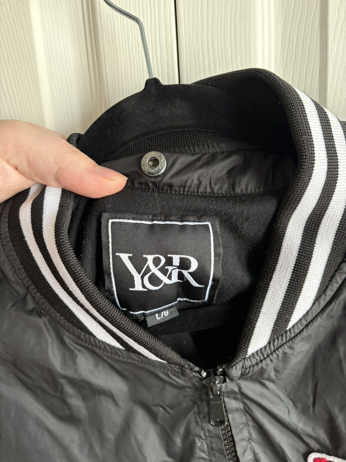 Young And Reckless Young And Reckless Vintage Streetwear Hype L Black Jacket Size US L / EU 52-54 / 3 - 3 Thumbnail