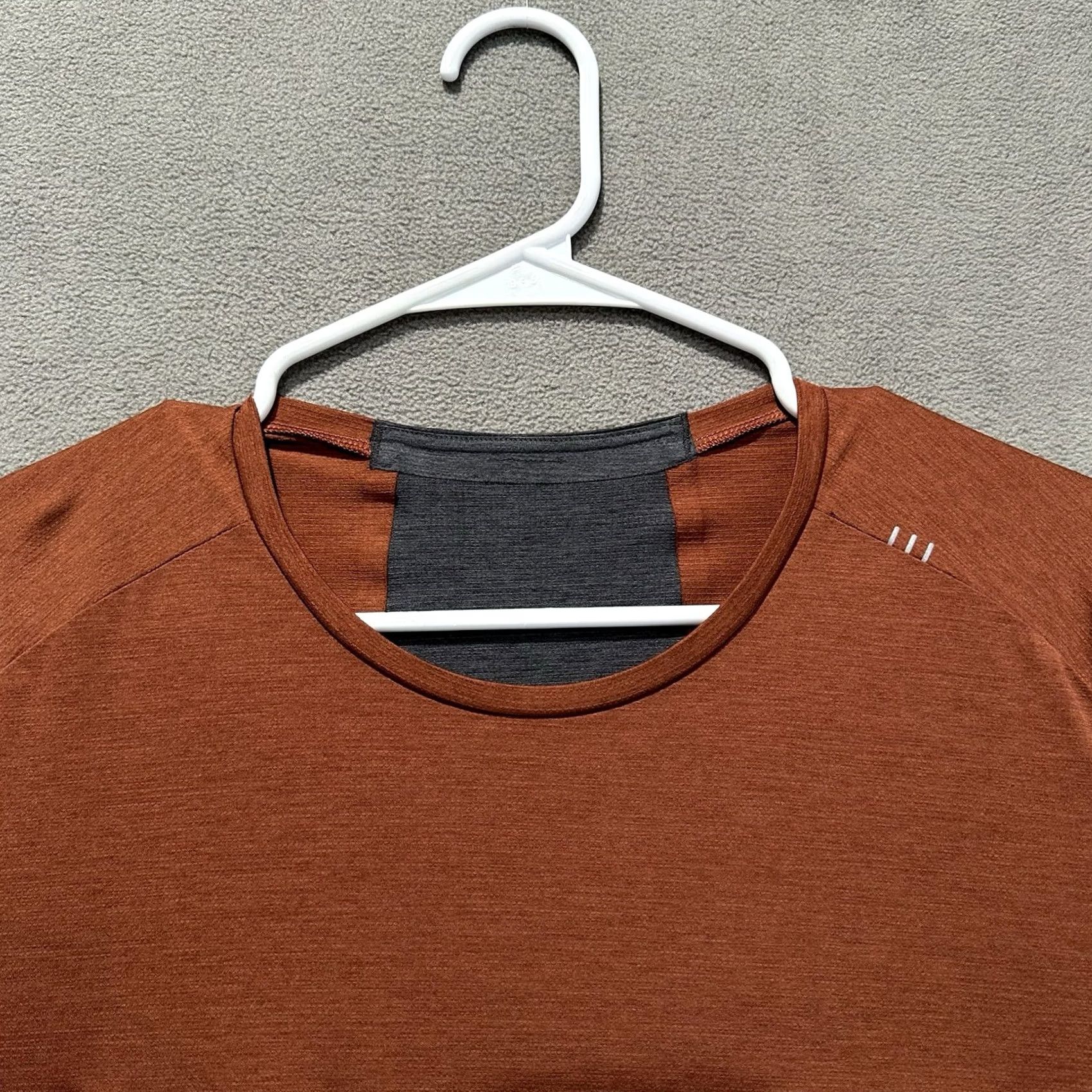 Lululemon EUC Lululemon Organic Cotton Shirt Large Orange, Crew Neck, Athletic Apparel, Womens, Size , Breathable, Workout, Sport Size US L / EU 52-54 / 3 - 3 Thumbnail