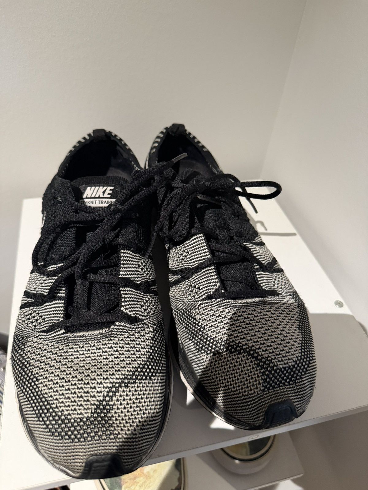 Nike Nike flyknit trainer oreo sz 9 Size US 9 / EU 42 - 3 Thumbnail