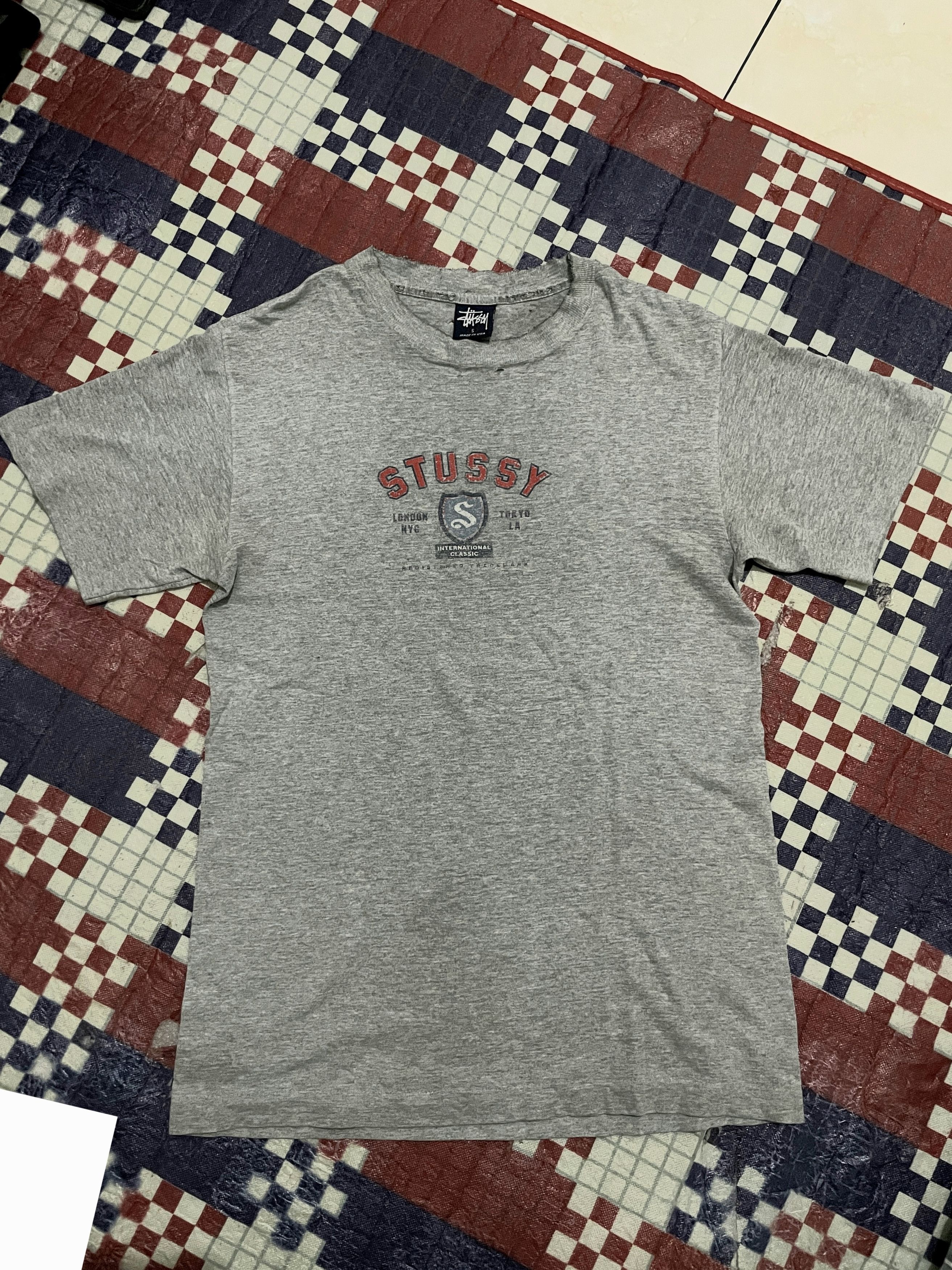 Stussy Vintage 90s Stüssy International Classic Crest Logo T-Shirt Size US S / EU 44-46 / 1 - 1 Thumbnail