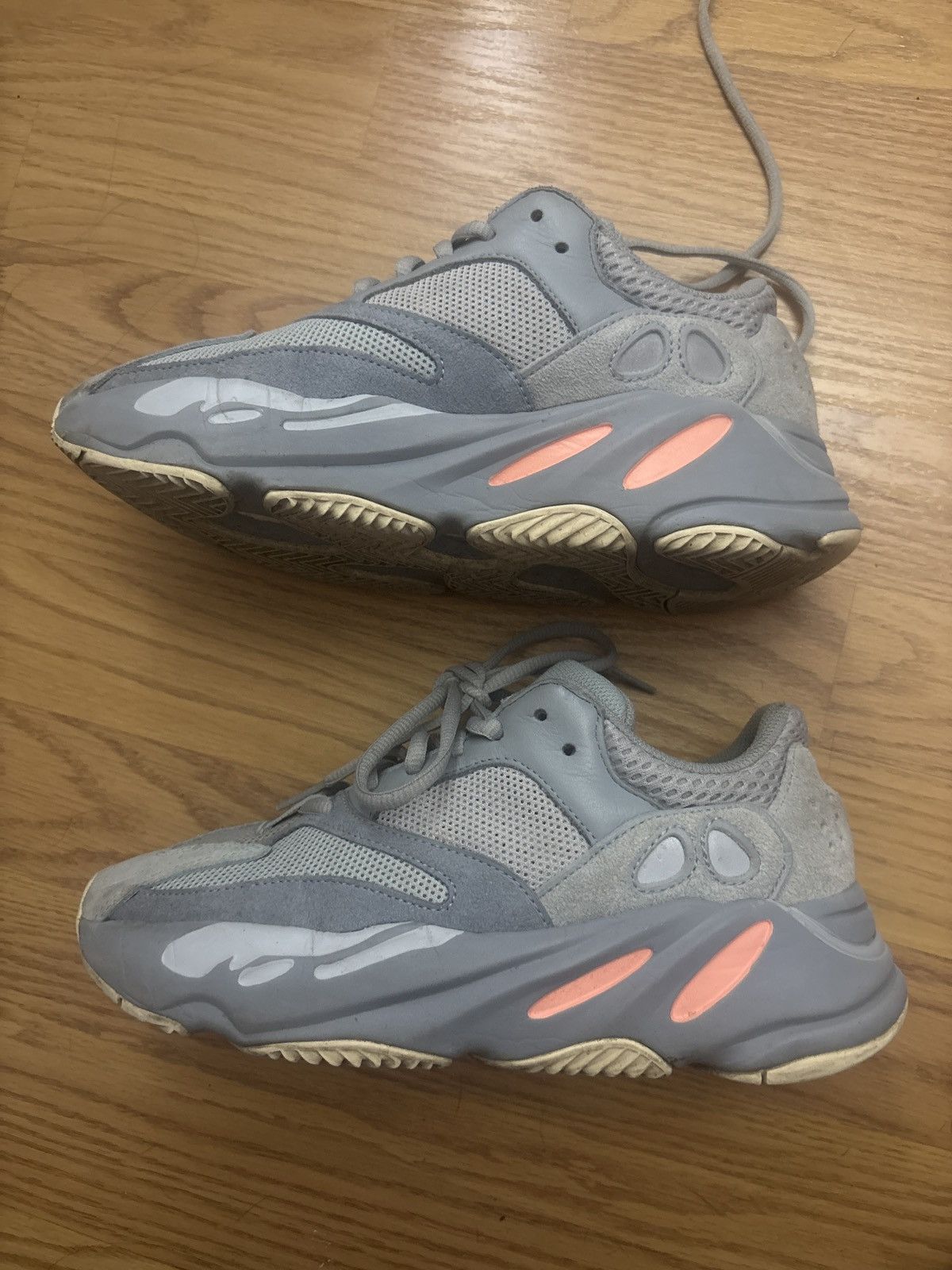 Yeezy Yeezy Boost 700 Inertia Size US 6 / EU 39 - 7 Thumbnail