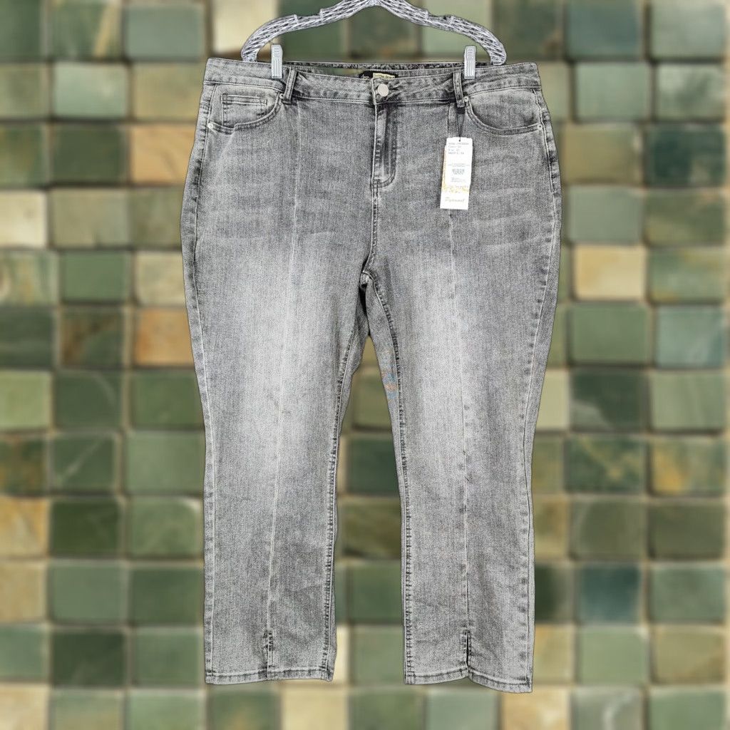Vintage Suzanne Betro Jeans Women Size 22 Gray Mid Rise Seamed Slit Front Ankle Skinny Womens Size 40" / US 18 - 1 Thumbnail