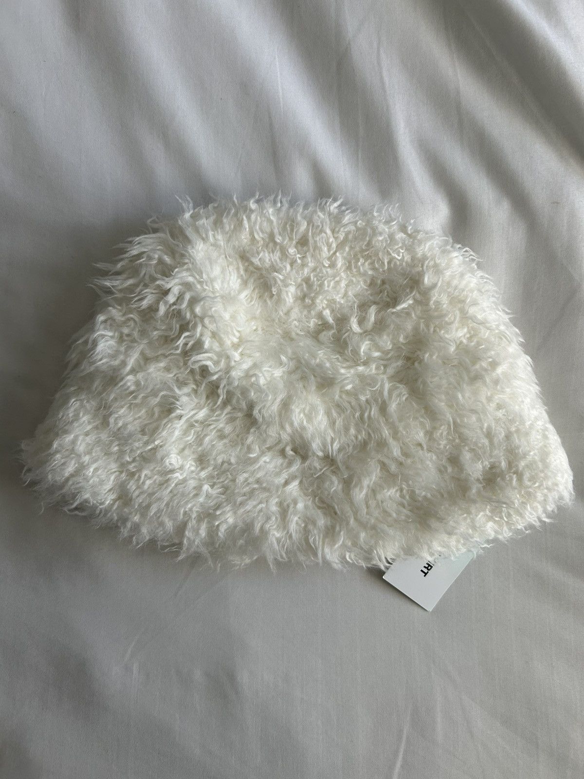 Comme des Garcons SHIRT Comme Des Garcon Shirt Faux Fur Bucket Hat White CDG Italy Size ONE SIZE - 1 Thumbnail