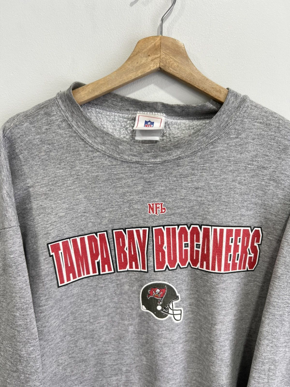 Vintage Vintage Tampa Bay Buccaneers Sweater Sweatshirt xl Size US XL / EU 56 / 4 - 2 Thumbnail