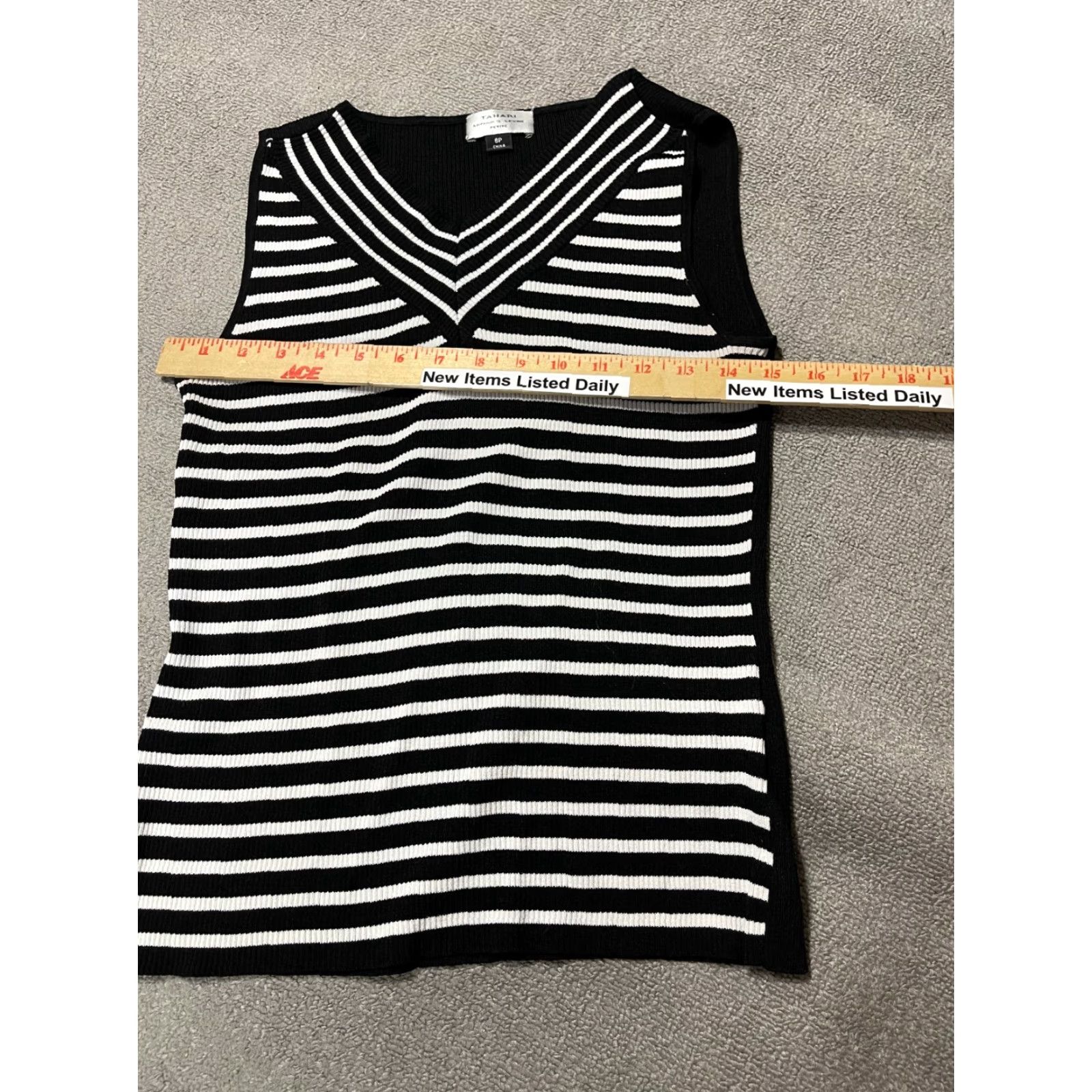 Vintage Tahari Blouse Shirt Womens Size 6P Black White Stripes Sleeveless Scoop Neck Petites Breathable All Seasons Basic Shirt Size M / US 6-8 / IT 42-44 - 3 Thumbnail