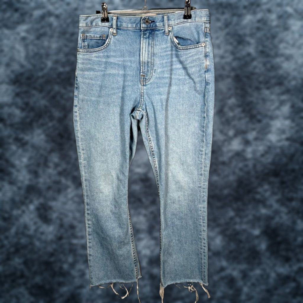 Everlane Everlane Jeans Womens 30 High-Rise Light Wash Straight Leg With Raw Hem 5-Pocket Denim Cotton Blue Mens? Size 30" / US 8 / IT 44 - 1 Thumbnail