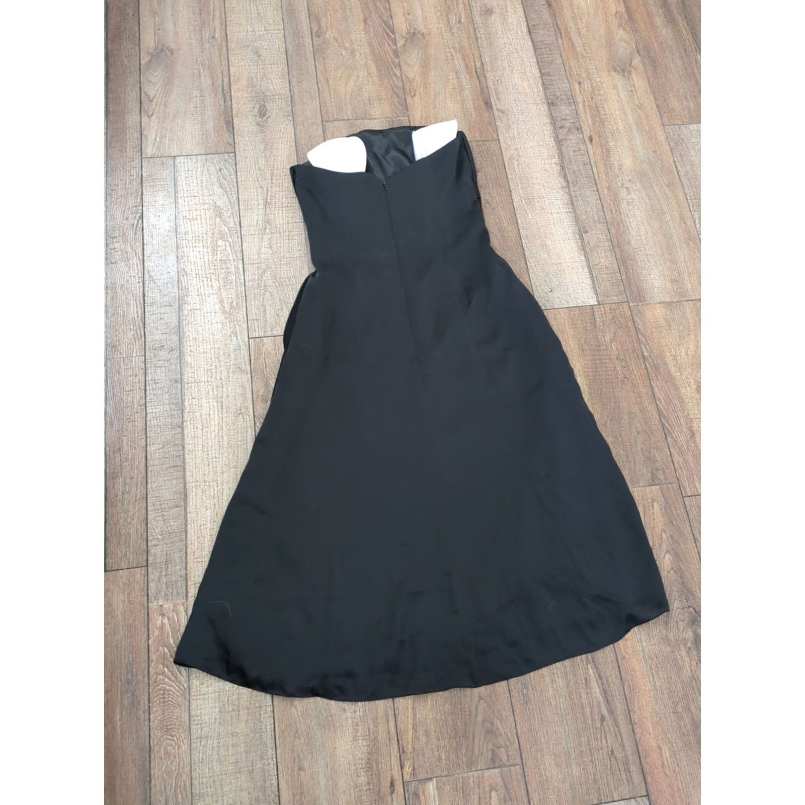 Vintage BELSOIE Black Strapless Formal Dress SZ US 8 Women’s Fully Lined 100% Polyester Prom Size M / US 6-8 / IT 42-44 - 4 Thumbnail