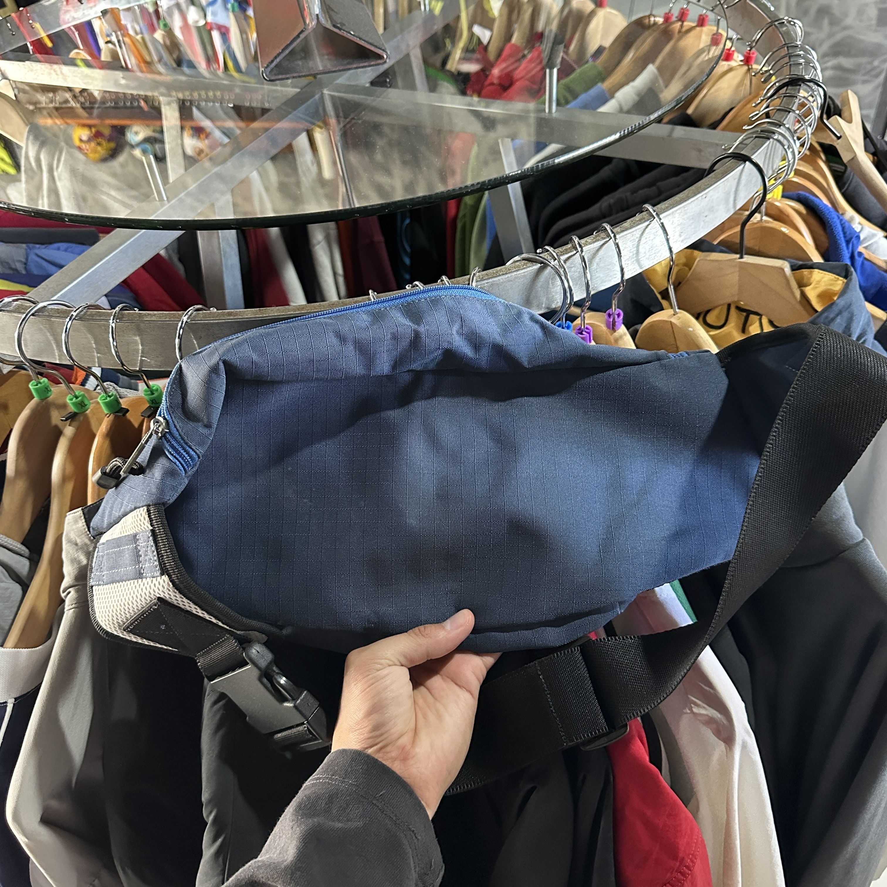 Quiksilver Vtg Quiksilver Waist Pack Fanny Pack Waist Bag Blue Rare Size ONE SIZE - 10 Thumbnail