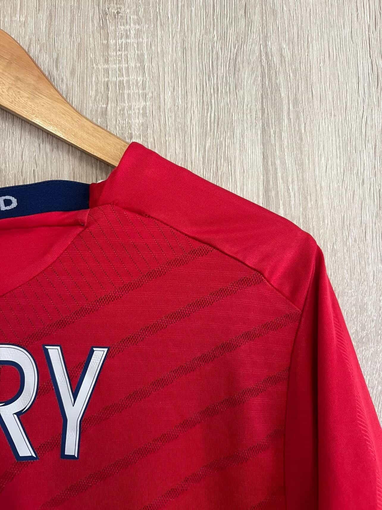 Umbro Umbro England 2008/2010 John Terry Football Shirt 🔥💥 Size US M / EU 48-50 / 2 - 5 Thumbnail
