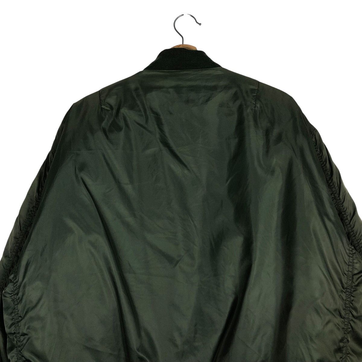 Japanese Brand Vintage RiotRiot Bomber Jacket Military Design Issey Miyake Size US L / EU 52-54 / 3 - 10 Thumbnail