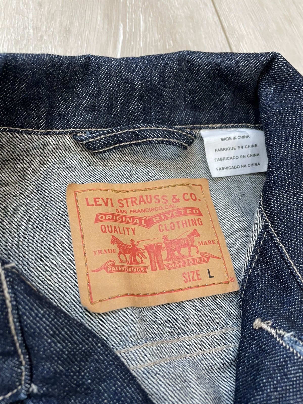 Levi's × Vintage Levi's Men's Size L Trucker Denim Jacket Dark Wash Rinse Size US L / EU 52-54 / 3 - 5 Thumbnail