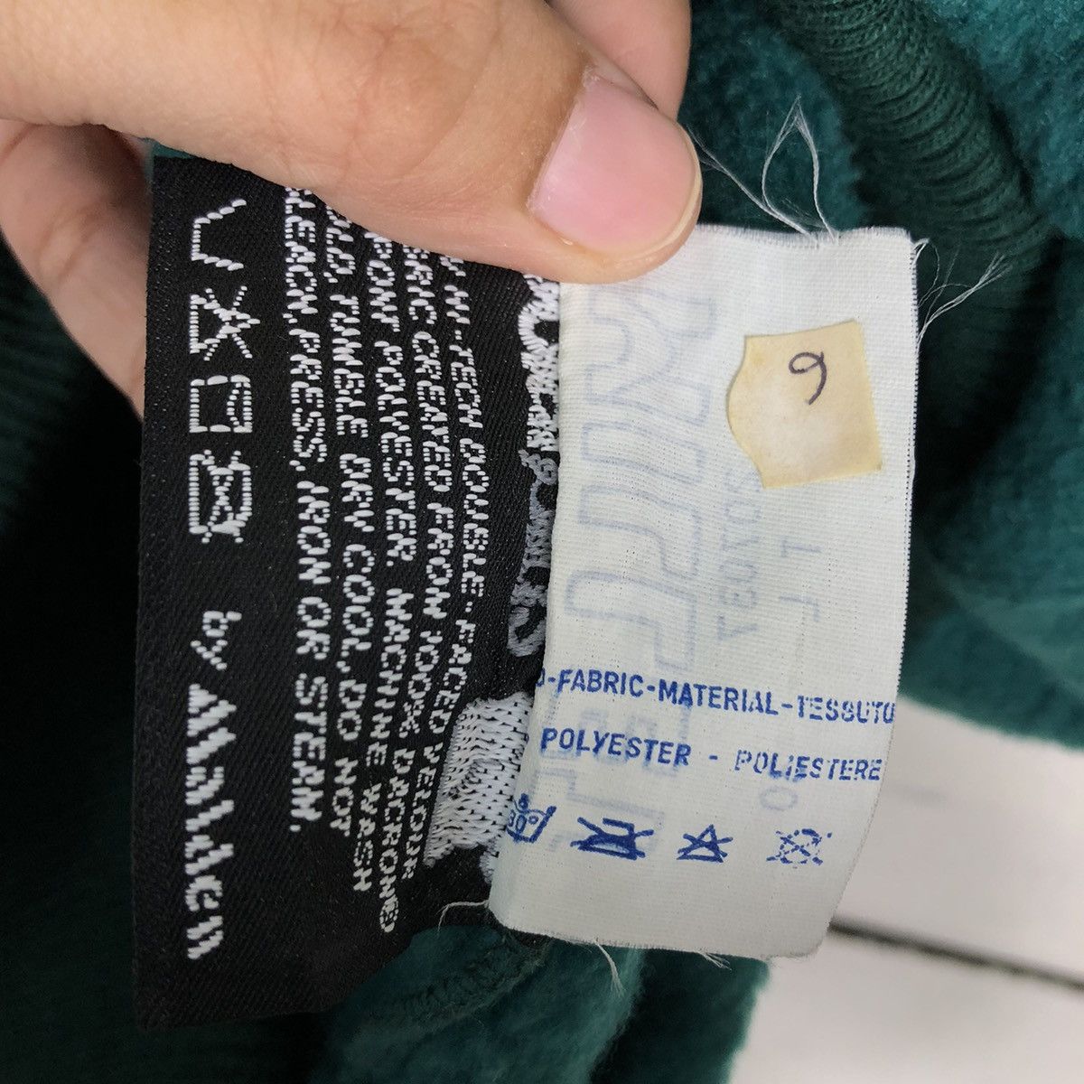 Japanese Brand 🔥90’s Vintage Millet Fleece Bomber Sweatshirt Design Size US L / EU 52-54 / 3 - 14 Thumbnail