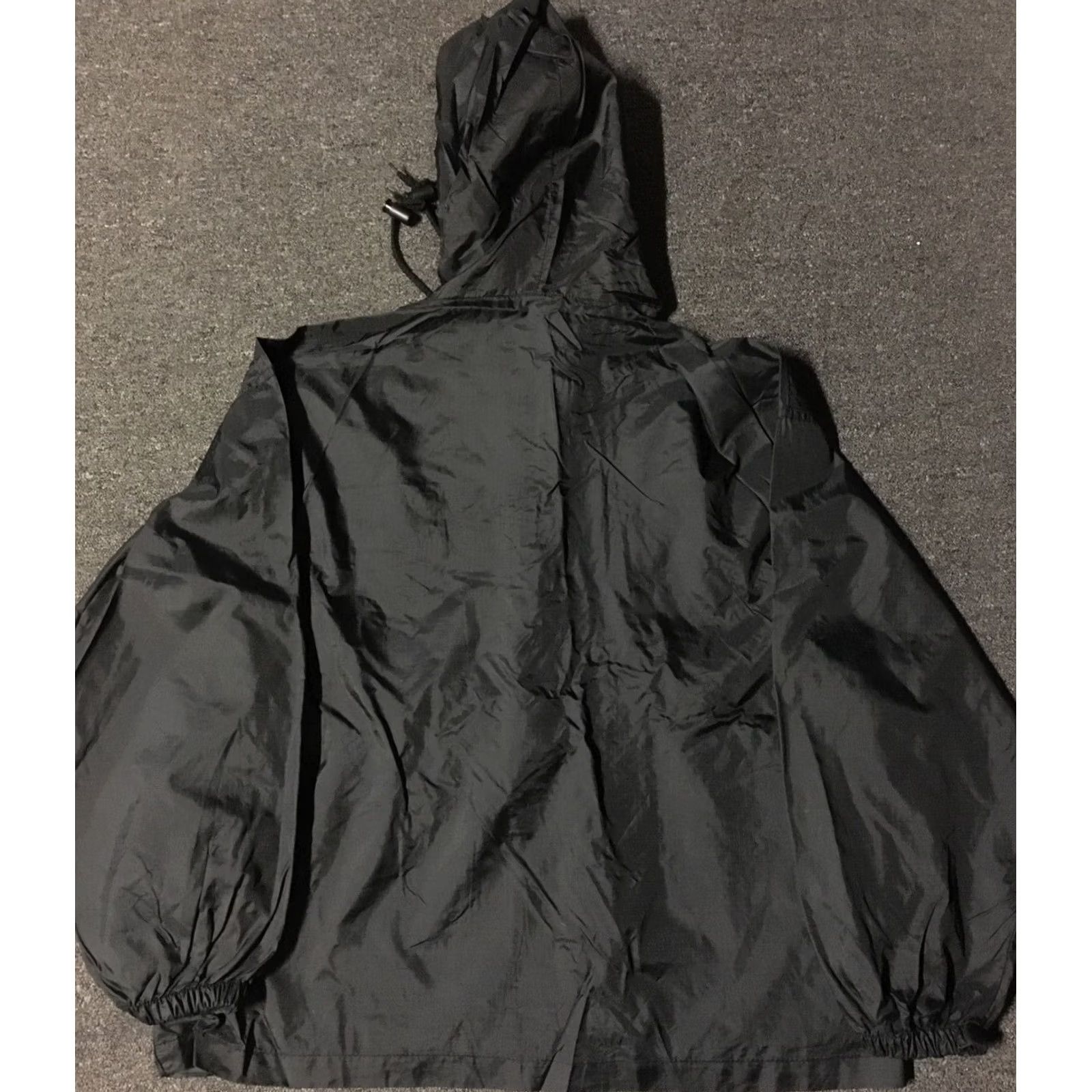 Disney VINTAGE Disney Pooh Sports Jacket M Black Men L Windbreaker 90s 80s Hip Hop Grunge Cartoon Theme Park Windbreaker Jacket Pooh Disneyworld USA Mens Size US L / EU 52-54 / 3 - 5 Thumbnail