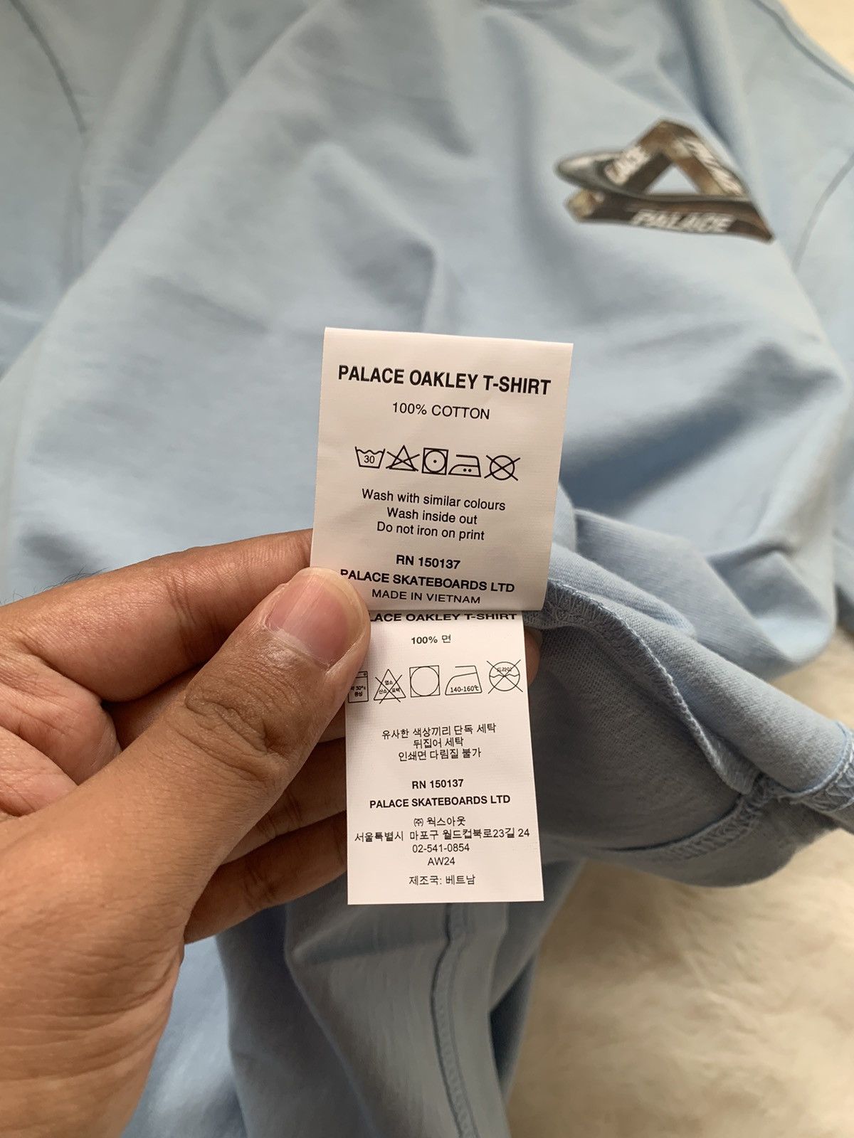 Oakley × Palace Palace X Oakley Tri Logo Tee Size US M / EU 48-50 / 2 - 4 Thumbnail