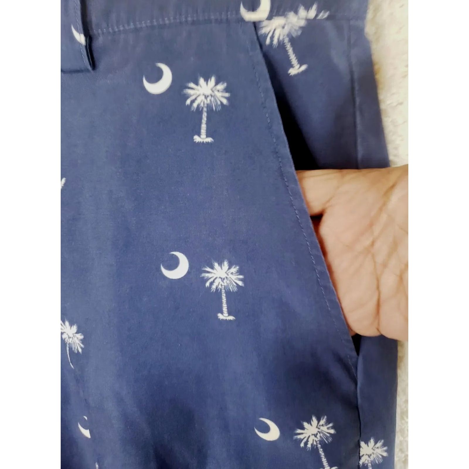 Vintage Bermuda Styles Men's Shorts 36x8 Blue Palmetto & Crescent Moon SC State Flag Flat Front Regular Inseam 8" Cotton Polyester Casual Size US 36 / EU 52 - 5 Thumbnail