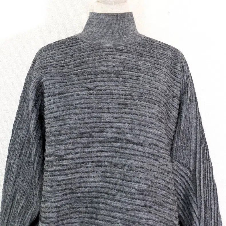 Issey Miyake Issey Miyake Runway Style Irregular Gray Sweater Size L / US 10 / IT 46 - 2 Thumbnail