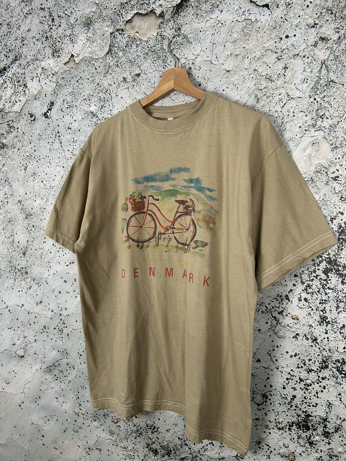 Vintage Vintage Denmark Graphic Tee Hype Cycling Size US L / EU 52-54 / 3 - 2 Thumbnail
