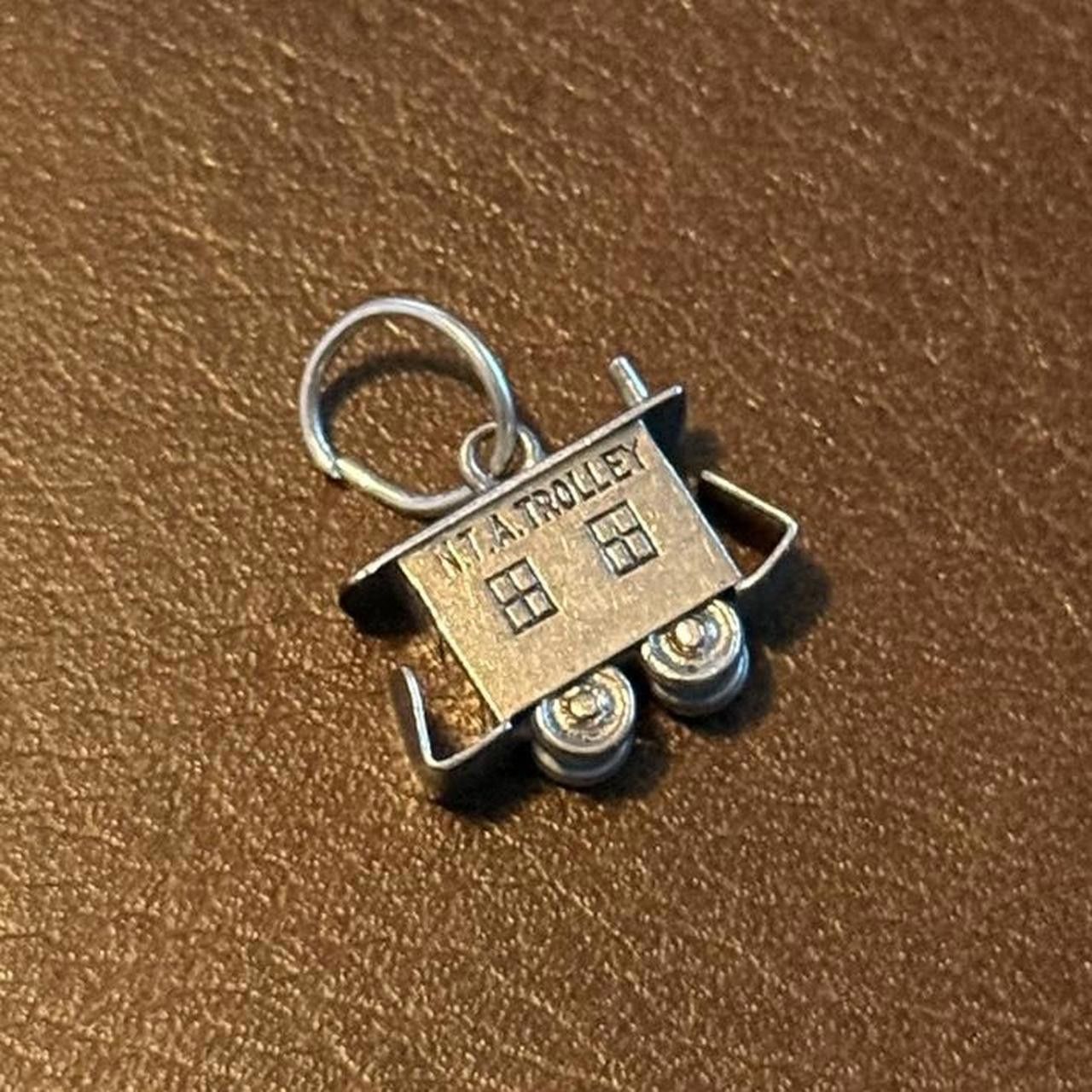 Designer Vintage Sterling Silver Trolly Car Pendant/Charm Size ONE SIZE - 3 Thumbnail