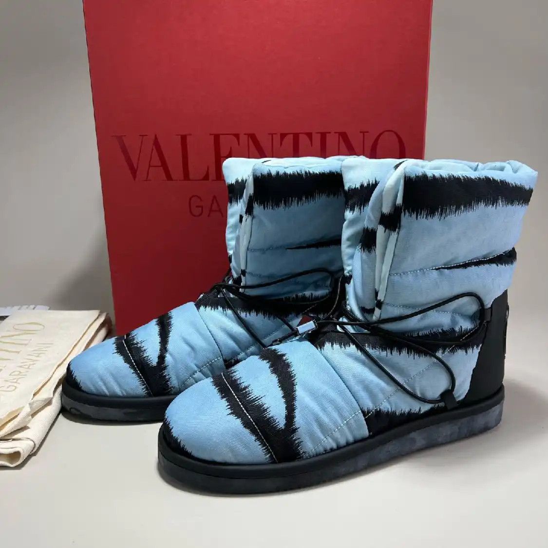 Valentino Winter Boot, Blue Valentino Winter Bootie – Bluefly main image 4