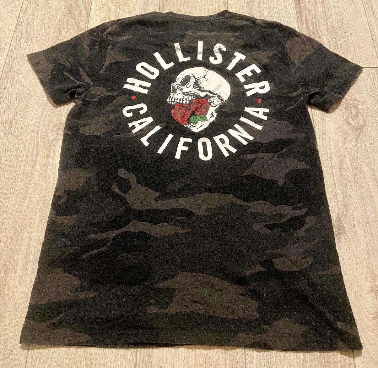 Hollister Hollister skull roses camo tee Size US M / EU 48-50 / 2 - 2 Thumbnail