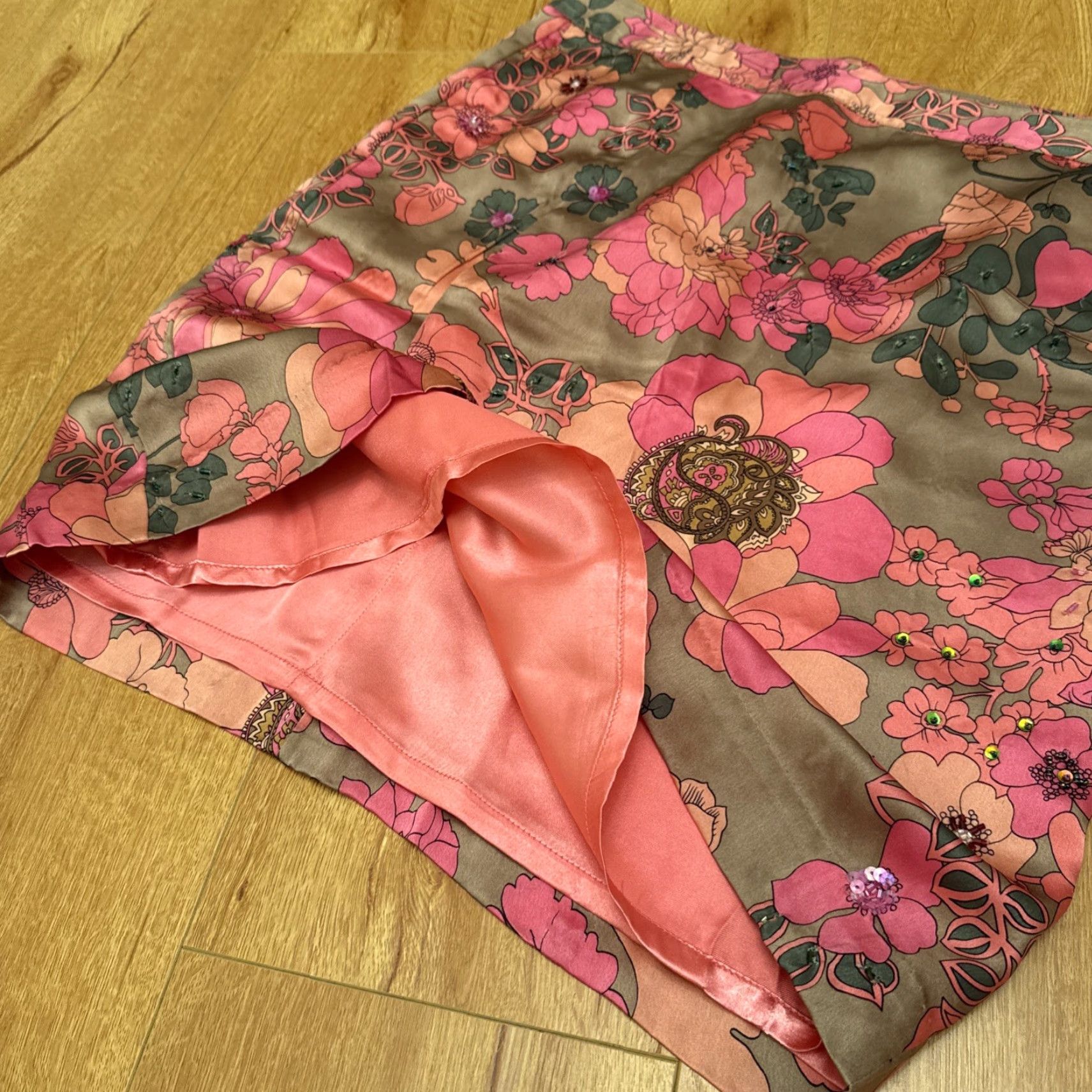 Pinko VINTAGE Plenty Silk Pencil Skirt Beaded Floral Satin Pink 90s Y2K Knee Length Womens Regular Large Yellow Size 36" / US 14 / IT 50 - 7 Thumbnail